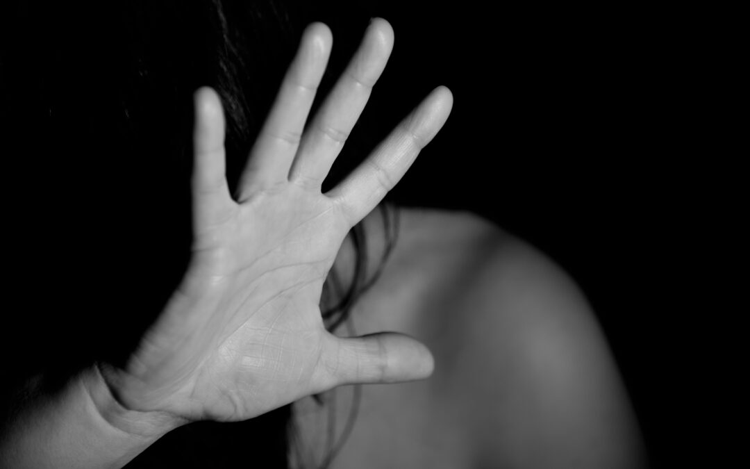 Come reagiscono le persone quando vivono un trauma?